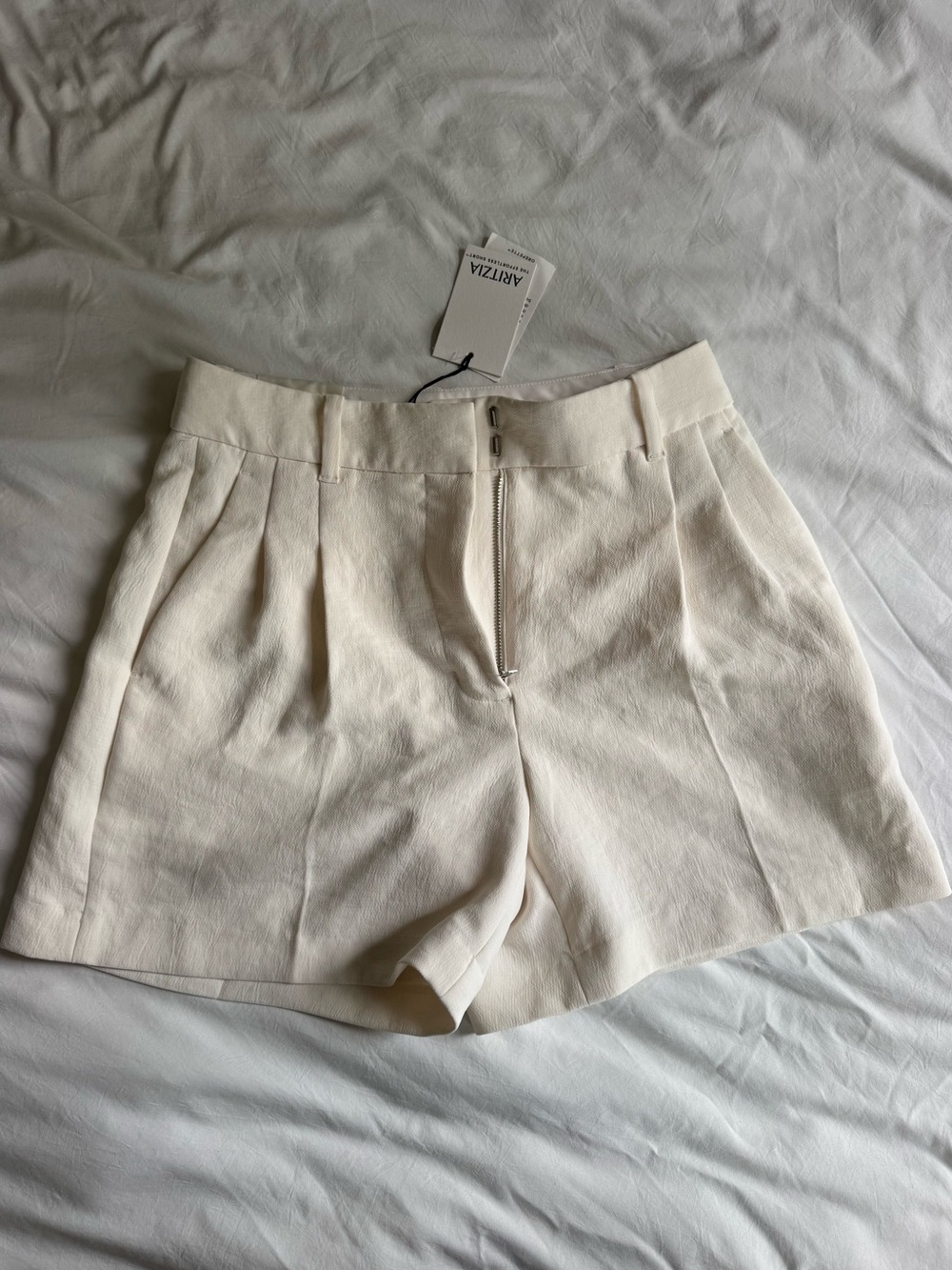 Aritzia Effortless Short